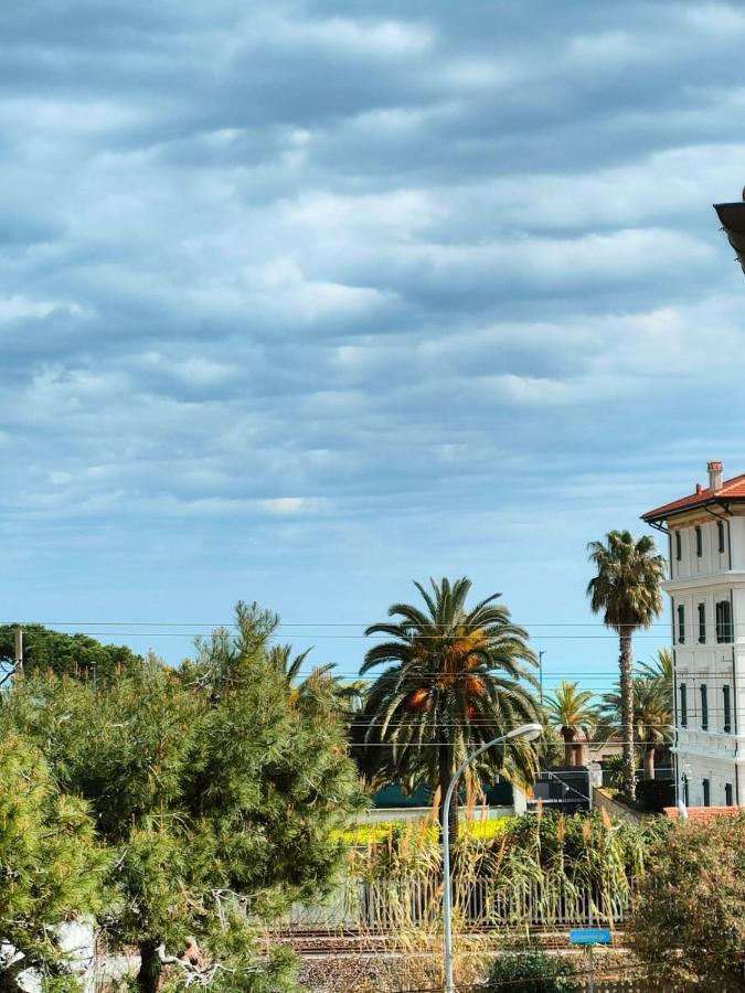 Da Cate - Appartamento Al Mare Grottammare Bagian luar foto